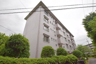 左近山団地6街区17号棟の物件外観写真